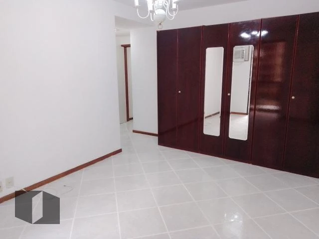 Apartamento de 70 m² com máquina de lavar e banheira — photo 3