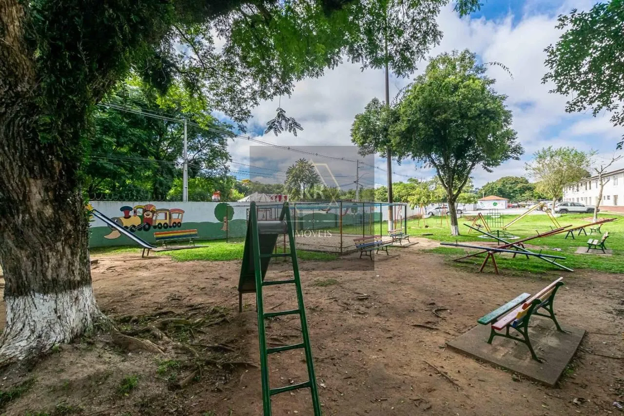 Apartamento com piso de madeira ou laminado, Campo Comprido — photo 29