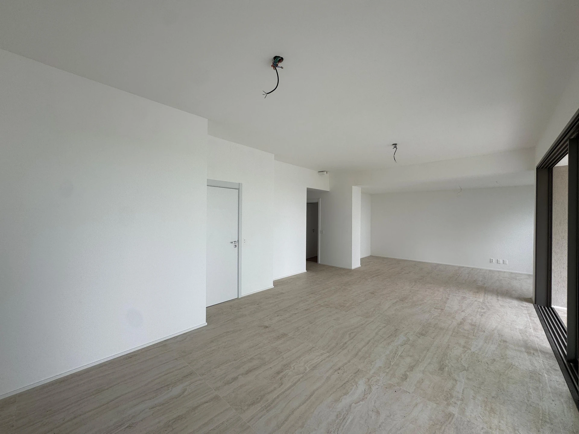 3-bedroom apartment with a home office — photo 48