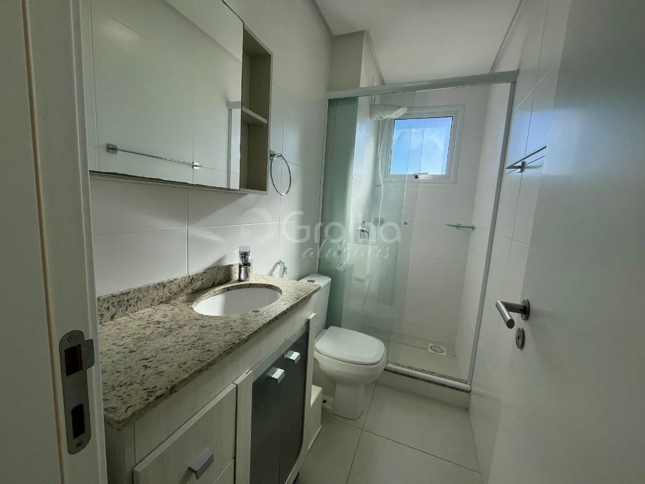 Furnished 2-bedroom apartment with 1 en-suite 94 m² — photo 26
