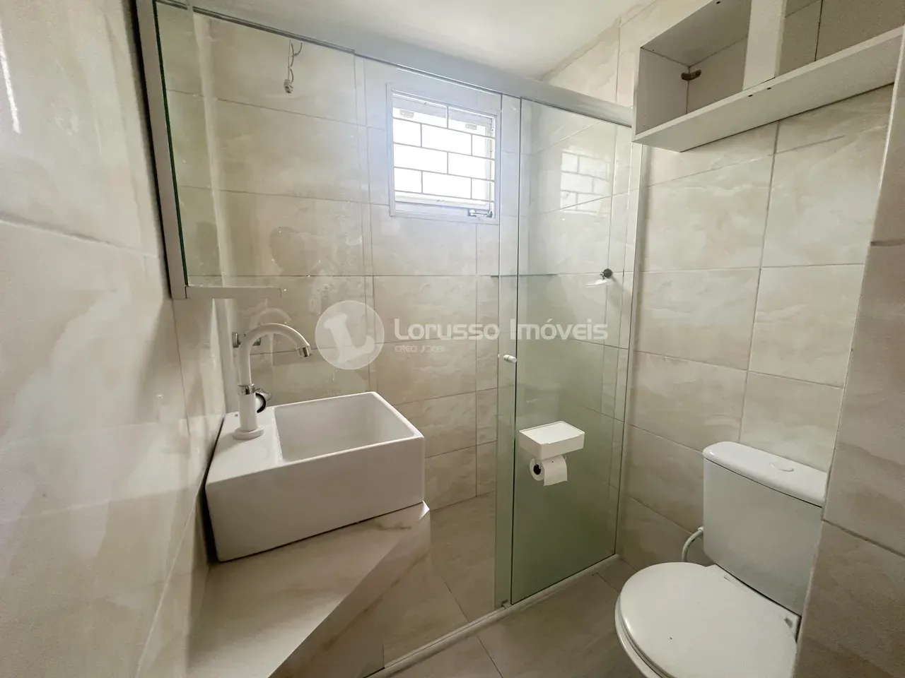 3-bedroom apartment with wood or laminate floors in Curitiba — photo 18