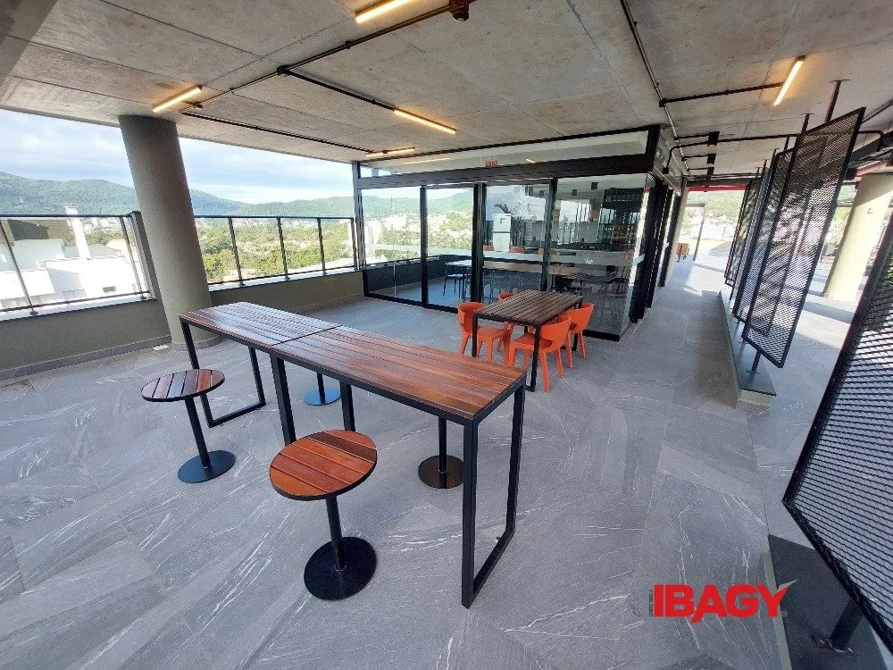 Furnished studio with a glass-enclosed balcony — photo 25