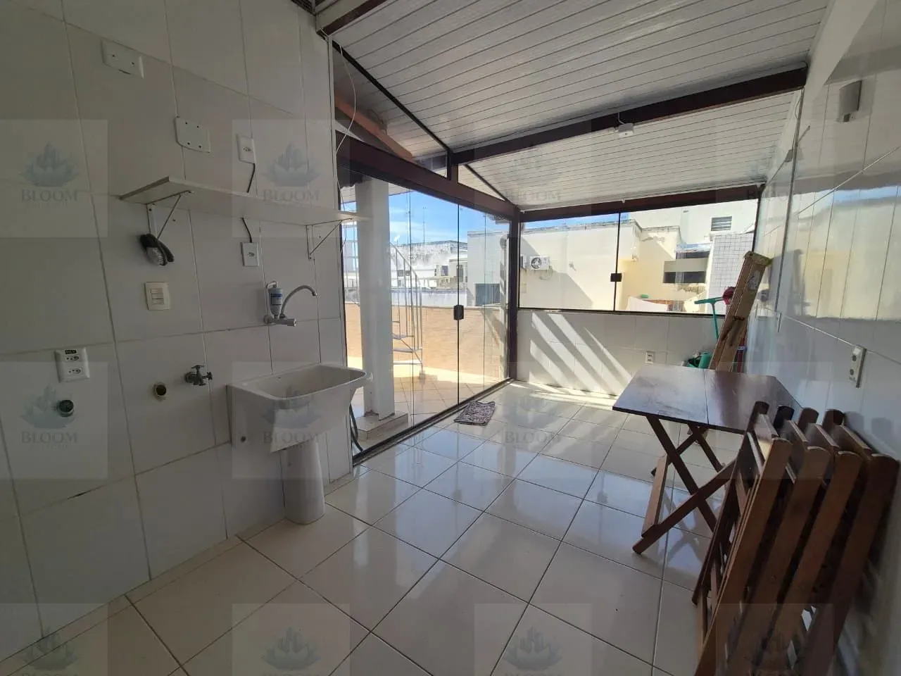380 m² apartment with 3 bedrooms, 4 bathrooms — photo 29