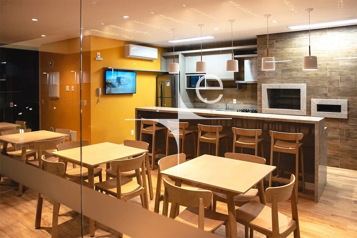 76 m² apartment with 2 bedrooms and a built-in balcony grill — photo 14