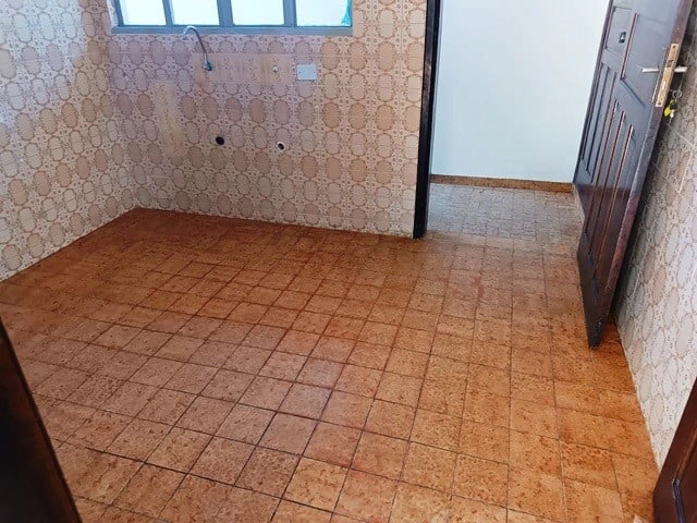 Ground-floor apartment with 3 bedrooms and 1 bathroom — photo 29