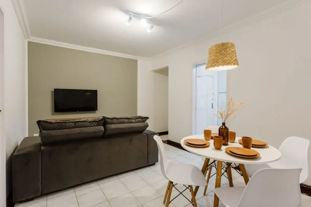 One-bedroom apartment with a home office in Florianópolis — photo 5