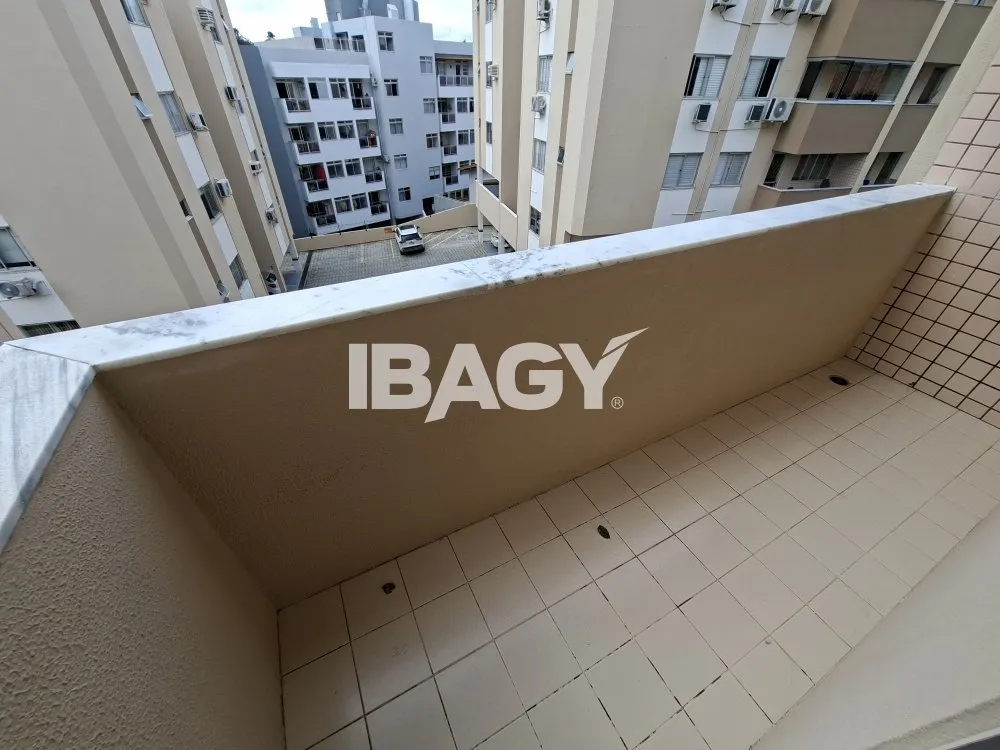 Apartamento amueblado con 3 dormitorios, 117 m² y 2 baños — photo 19