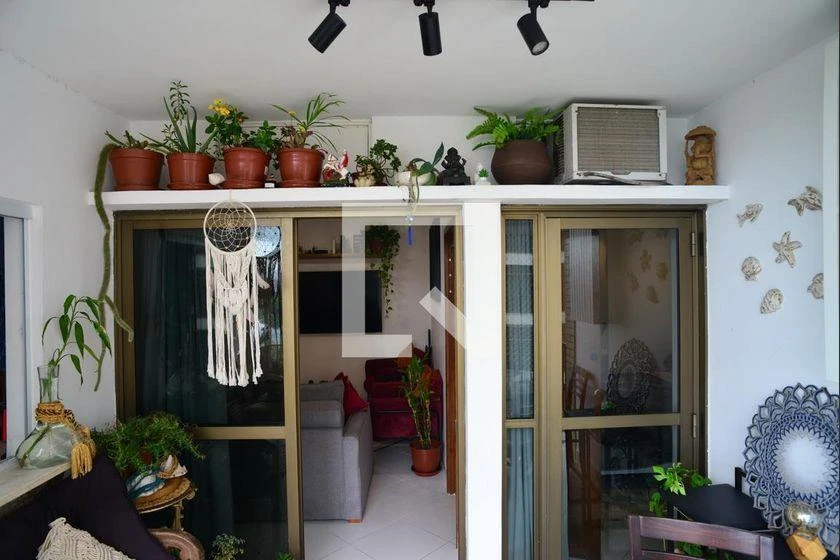 Furnished apartment with balcony and 2 en-suite bedrooms — photo 30