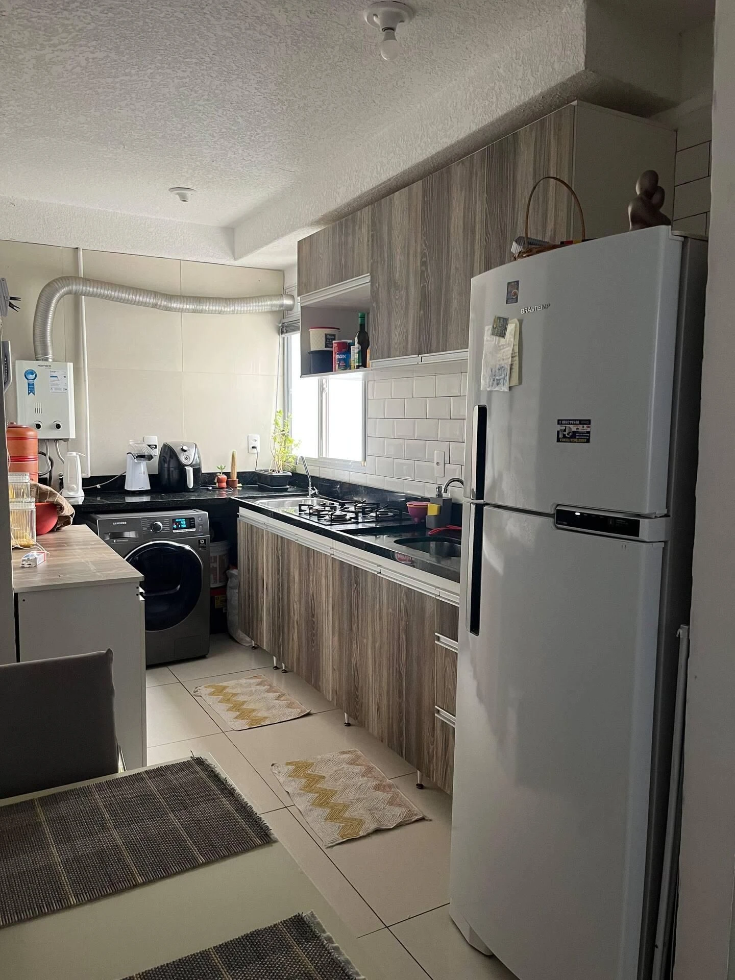 Furnished 2-bedroom apartment with a gas kitchen — photo 3