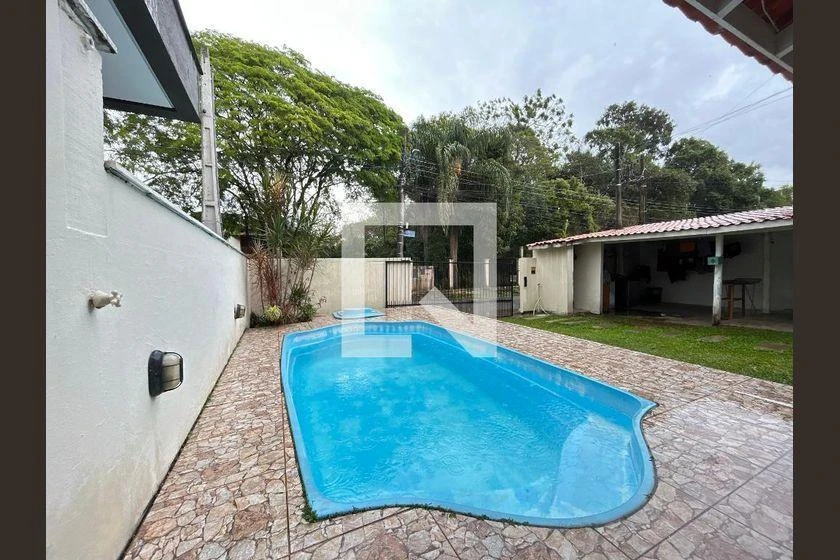 2-bedroom house with a washing machine in Florianópolis — photo 4
