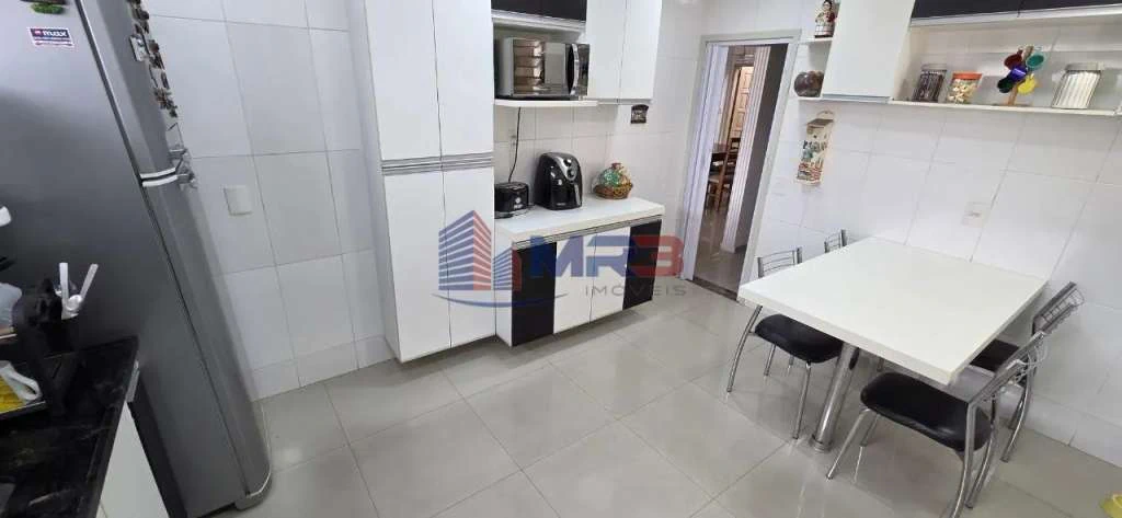 Casa duplex com varanda e 3 quartos e 197 m² — photo 17