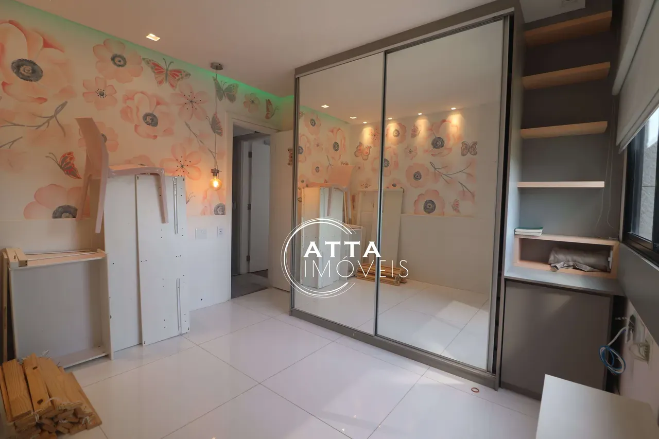 Ванна и 3 спальни: квартира 176 м² — photo 22