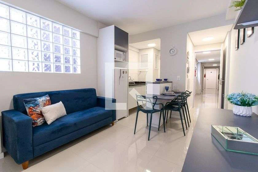 Furnished apartment with an open kitchen and 1 bedroom — photo 4