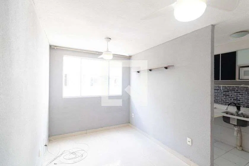 2-bedroom apartment in a building with a gym — photo 13