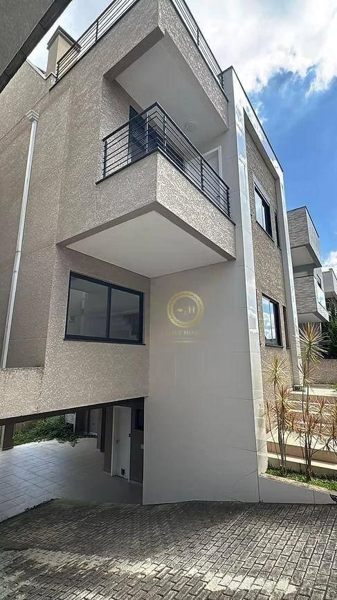 Casa sem mobília com 5 dormitórios e 4 suítes — photo 3