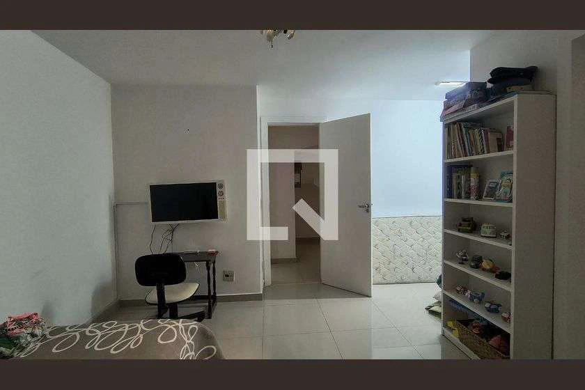 Top-floor duplex with 326 m², 5 bedrooms and 3 parking — photo 27