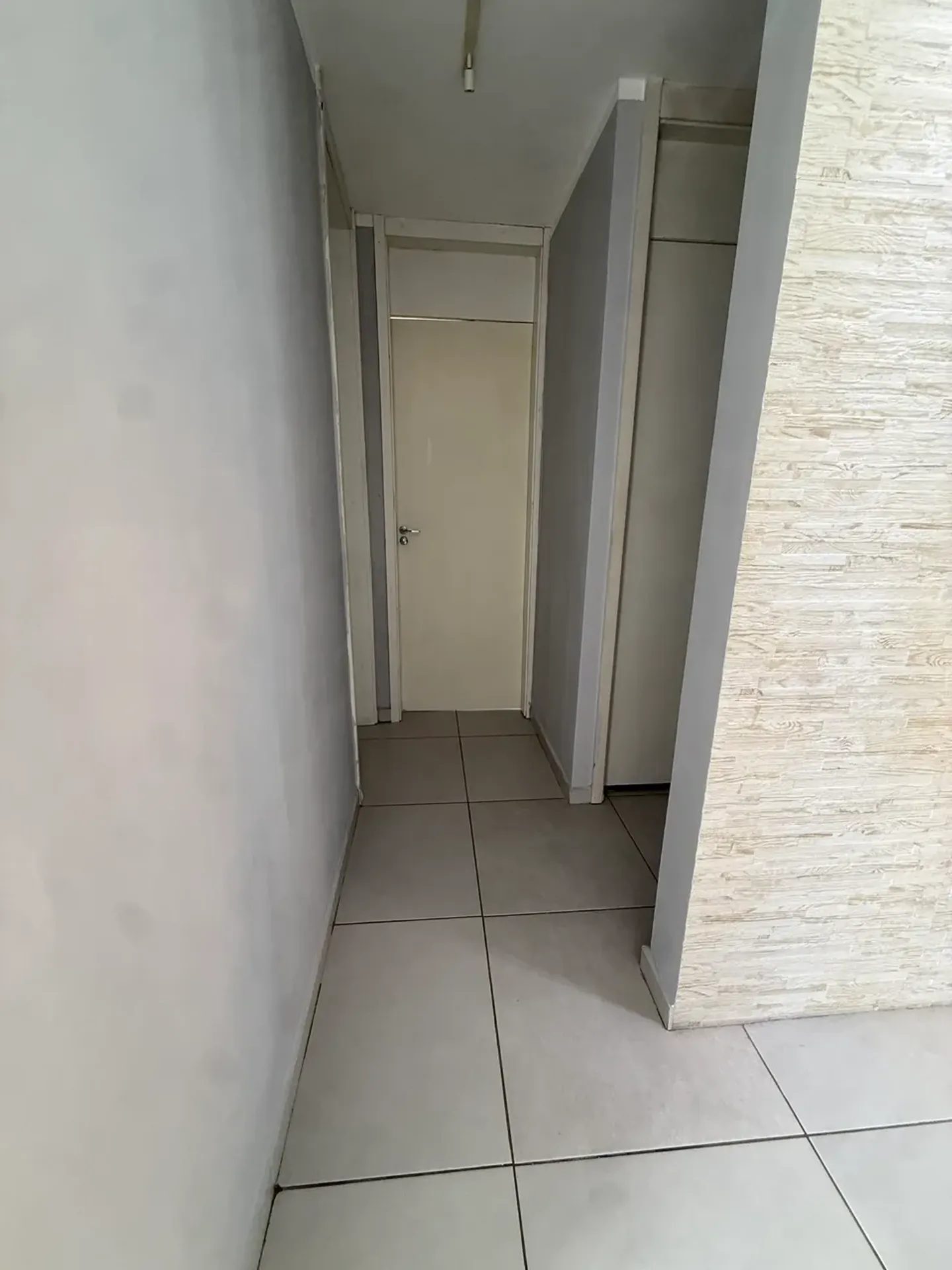 Apartamento de 2 quartos em condomínio com academia — photo 16