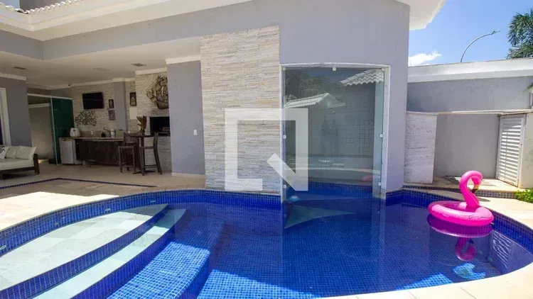 Furnished house with open-plan kitchen and 5 bedrooms — photo 4