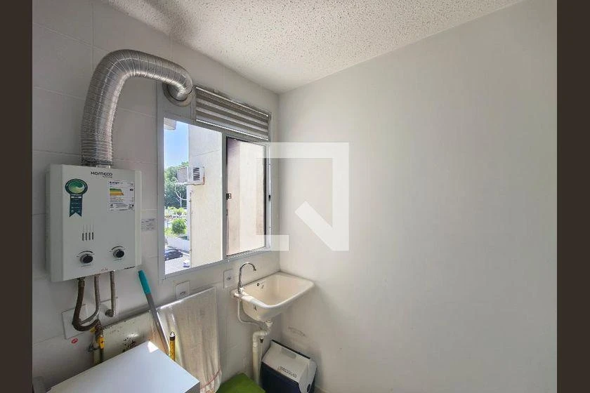 Apartamento mobiliado de 2 quartos em condomínio com piscina — photo 11
