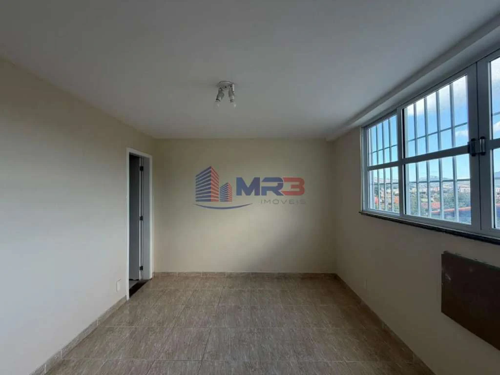 Unfurnished house with 3 en-suite bedrooms and a balcony — photo 9