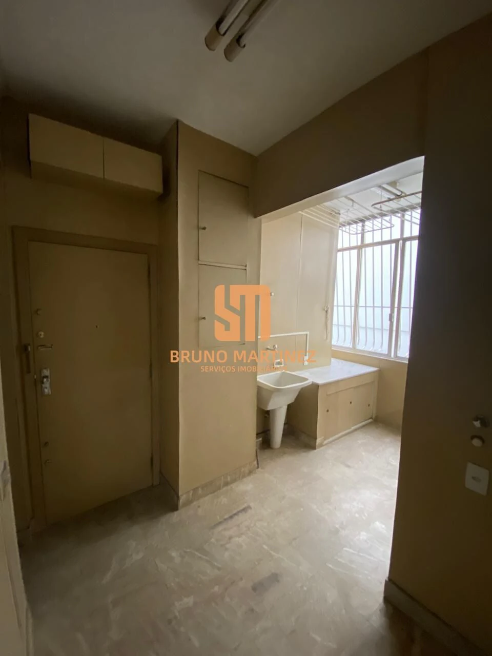Apartamento sem mobília de 219 m² com 4 quartos e 5 banheiros — photo 24