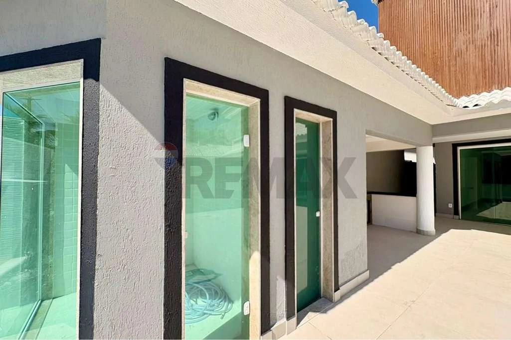 4-suite house with 305 m² and 3 parking spaces — photo 19