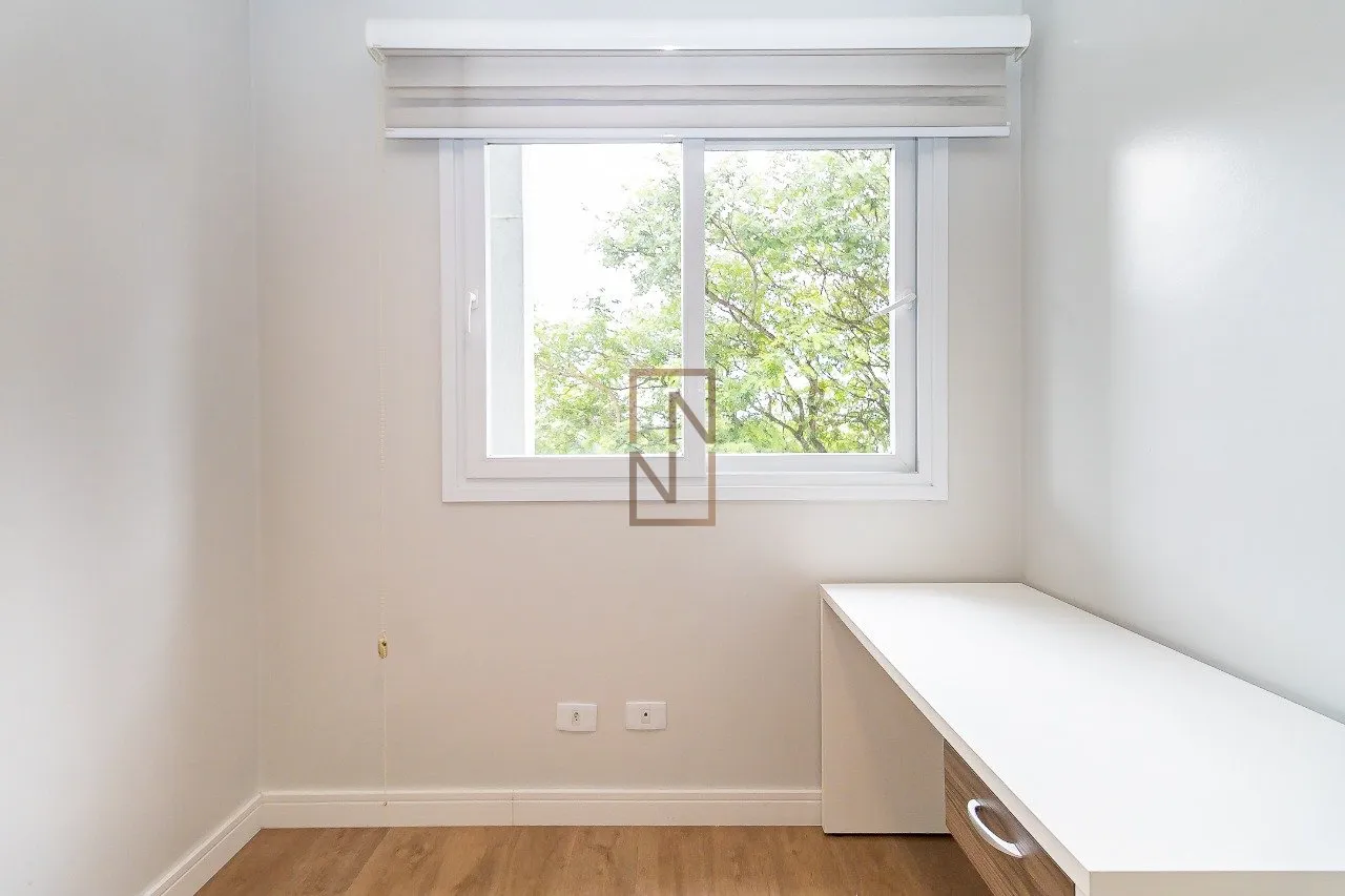 Apartamento de 2 dormitorios con cocina abierta y balcón — photo 11