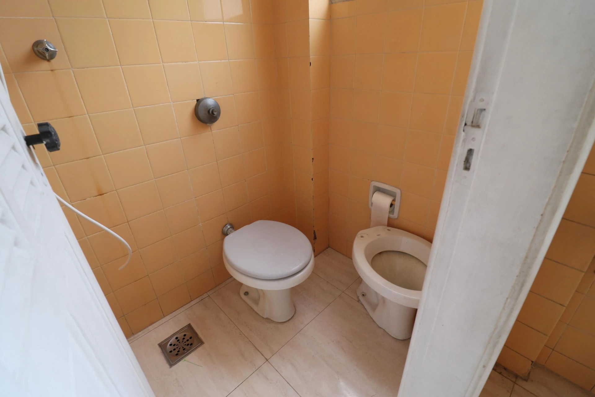 Washing machine in a 2-bedroom apartment, 70 m² — photo 27