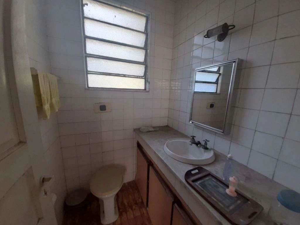 Casa mobiliada com 4 quartos e cozinha com fogão a gás — photo 15