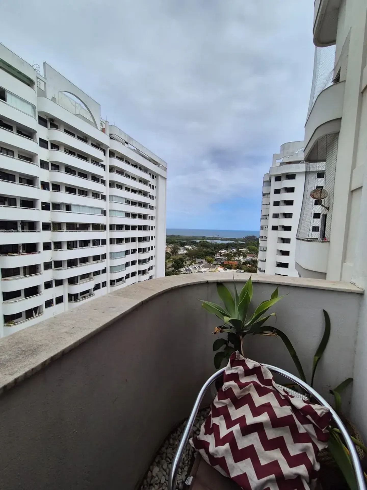 Вид на воду и 2 спальни: квартира 75 м² — photo 10
