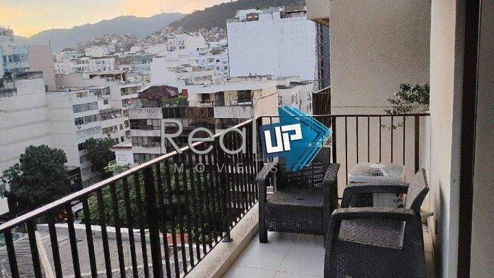 77 m² apartment with a washing machine and a mountain view — photo 4