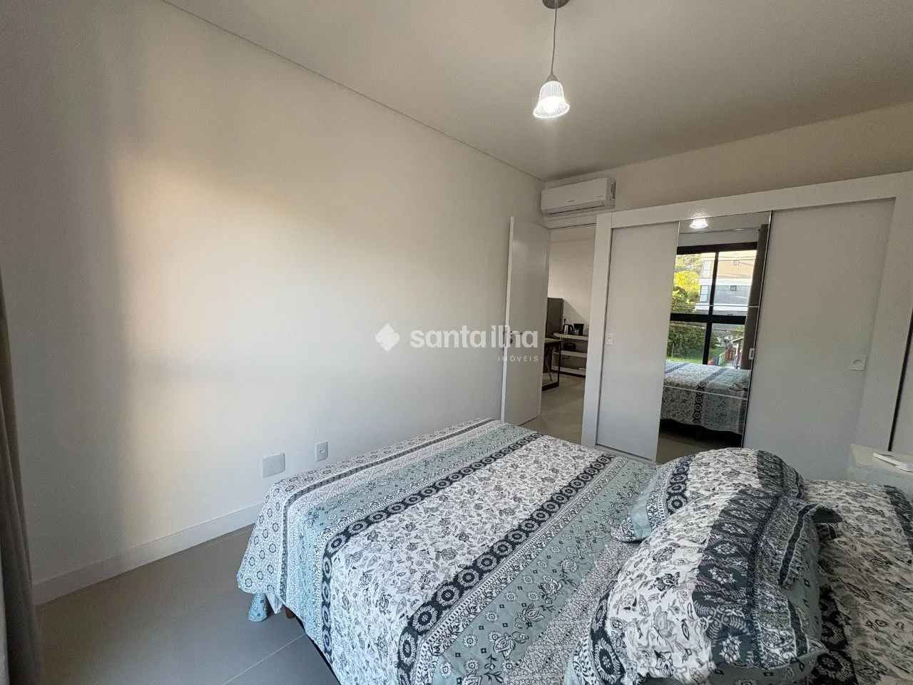Furnished 1-bedroom apartment with 57 m² and parking — photo 24