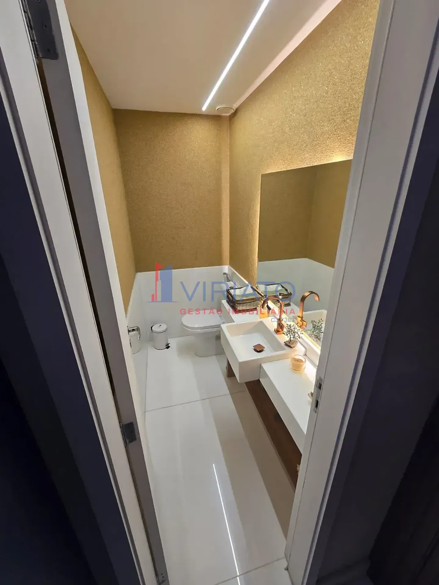 Furnished apartment with 4 bedrooms and 5 bathrooms — photo 10