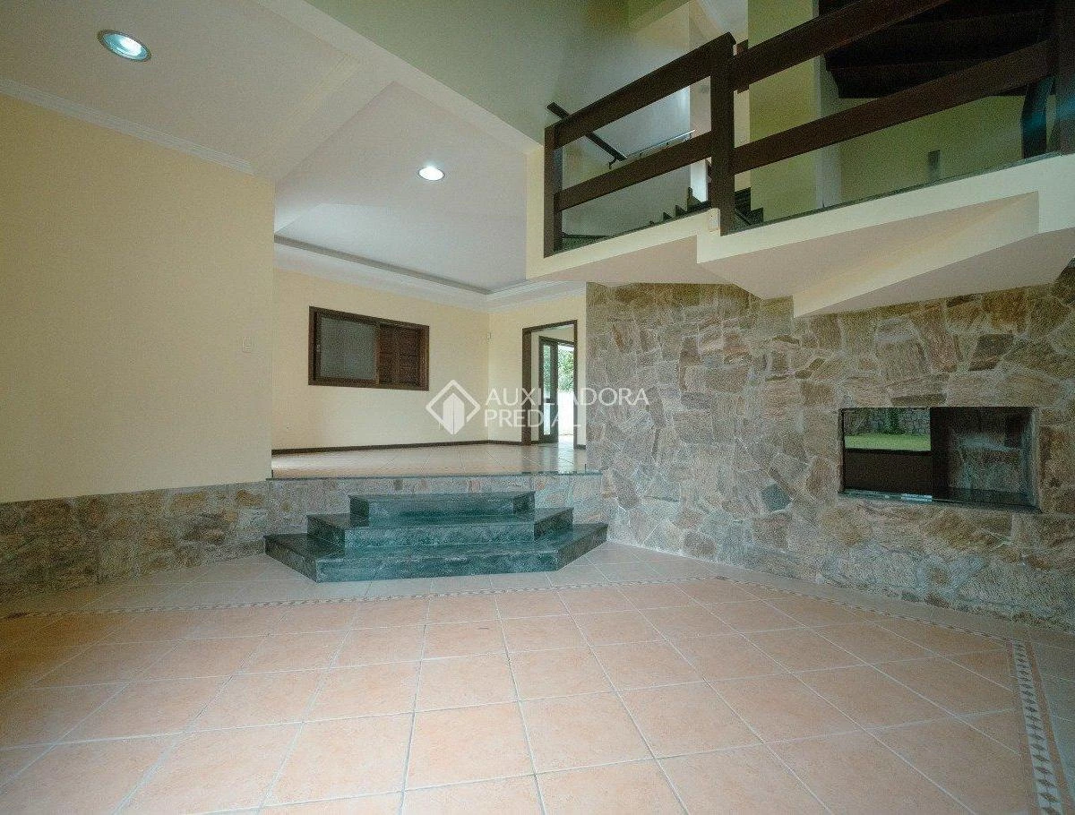 1723 m² house with a bathtub and a grill on the balcony — photo 23