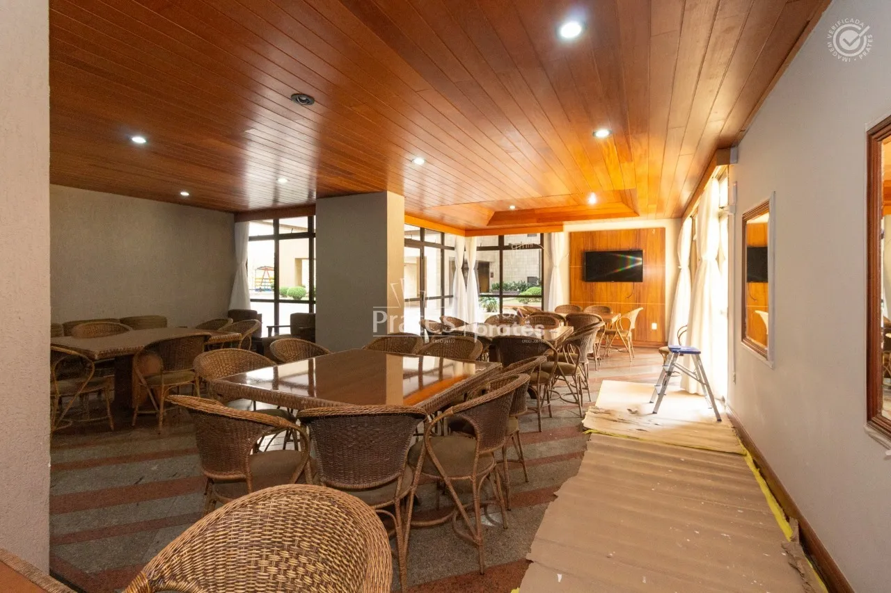 3-bedroom apartment with a glassed-in balcony — photo 20