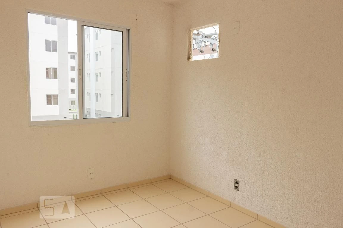 Unfurnished 2-bedroom apartment with closed kitchen — photo 27