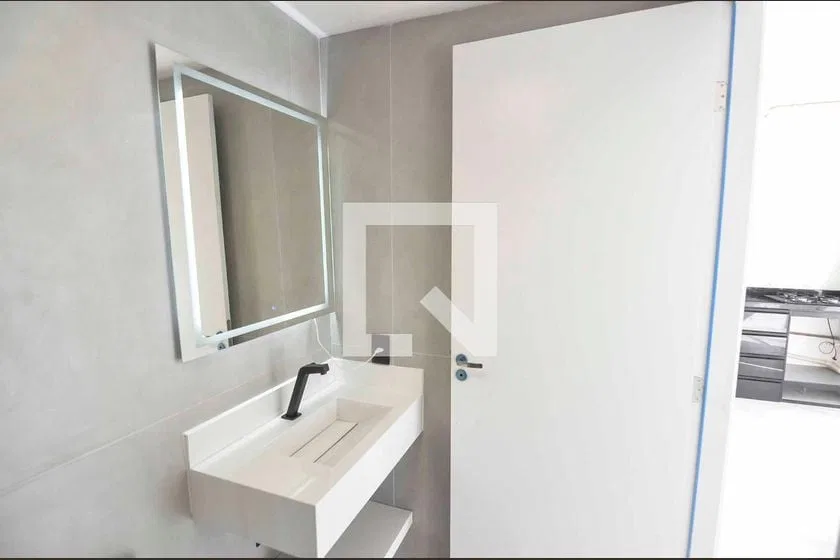 Apartamento para locação com 2 quartos e varanda no 18º — photo 4