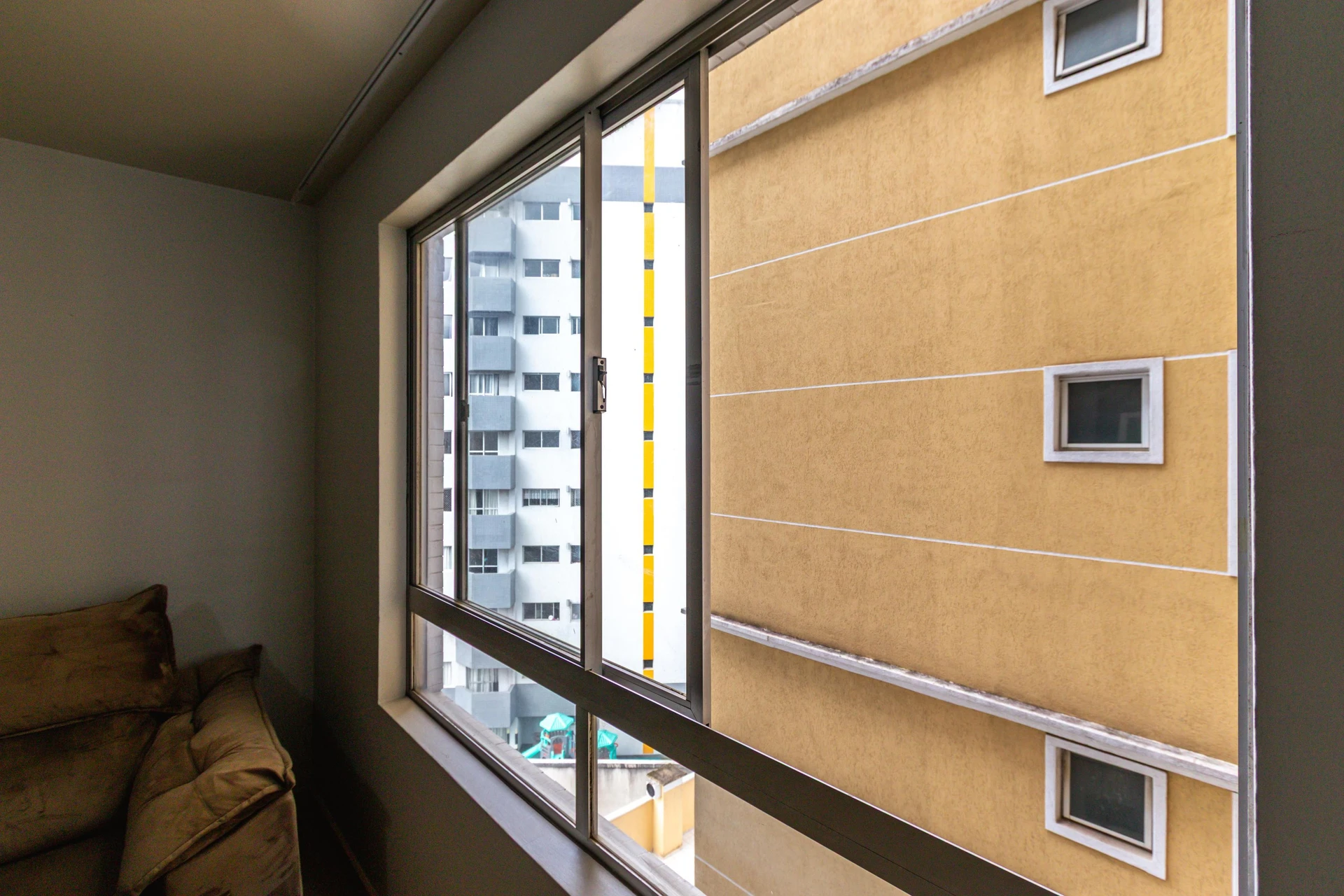 Washing machine in a 2-bedroom apartment, 70 m² — photo 28