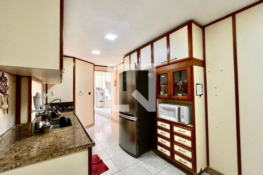 Furnished apartment, 170 m², with a home office — photo 18