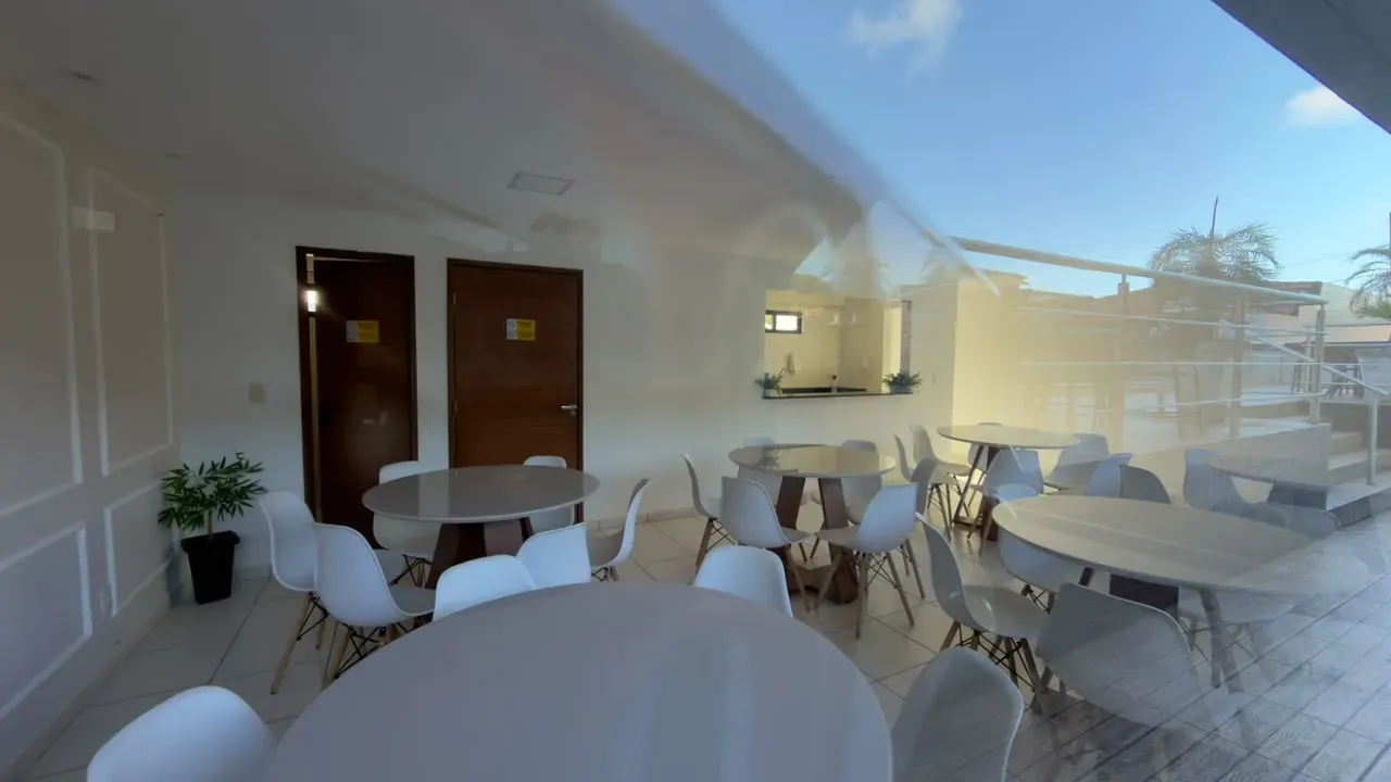 Unfurnished apartment with 2 bedrooms and 2 bathrooms — photo 16