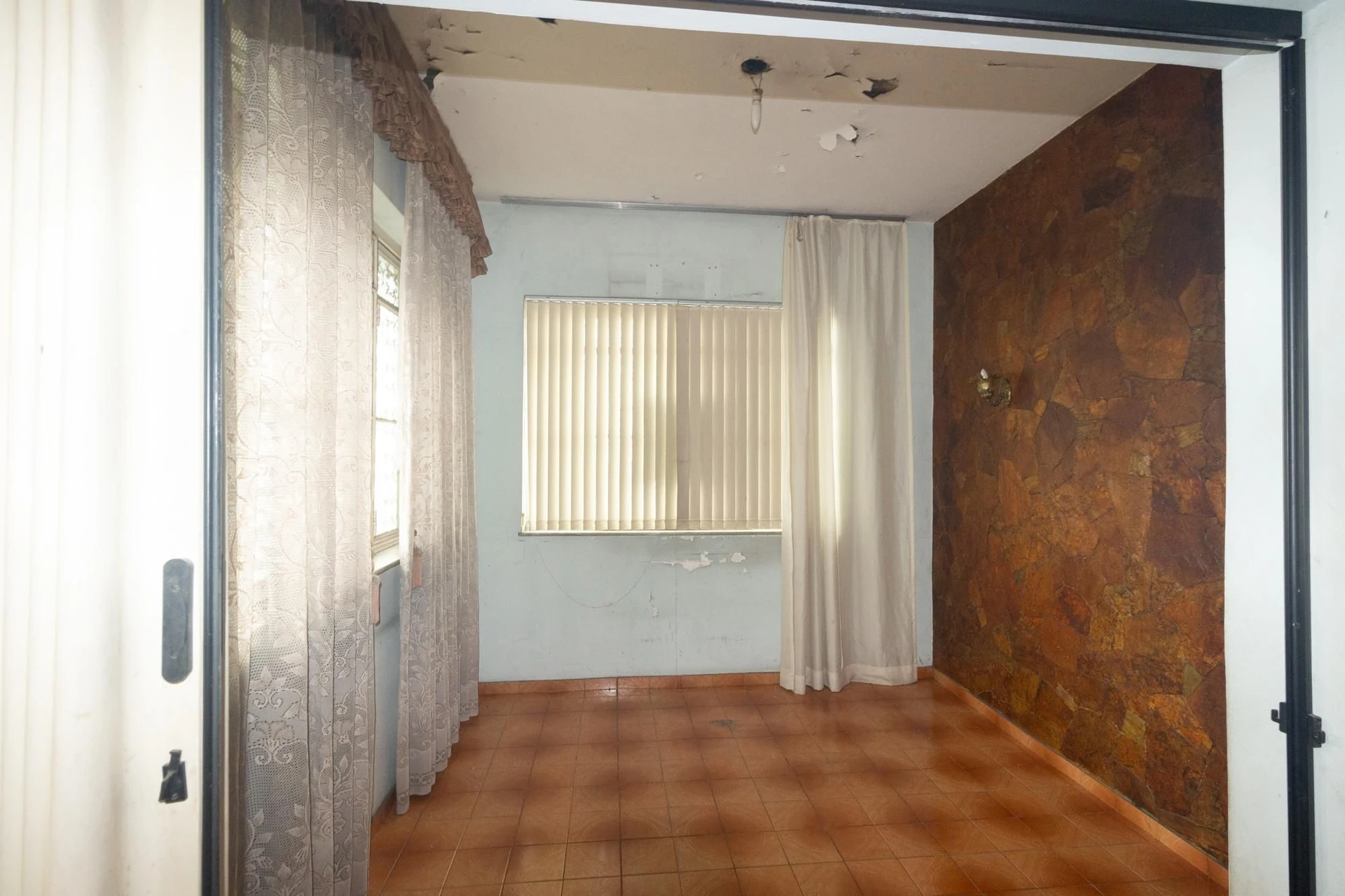 6 quartos e jardim: casa de 263 m² — photo 51