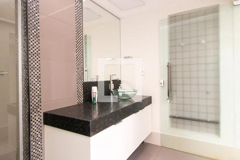 Rental house with 5 bedrooms and 290 m² — photo 21