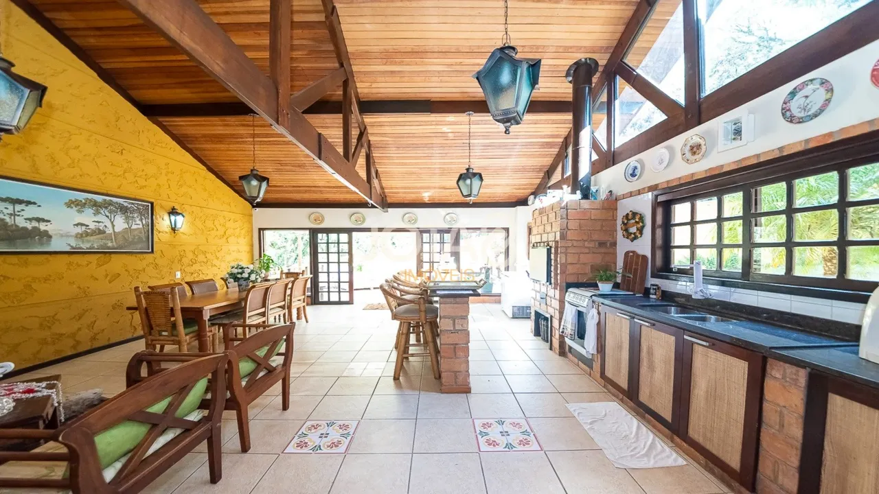 Casa com 4 suítes e cozinha com fogão a gás — photo 5