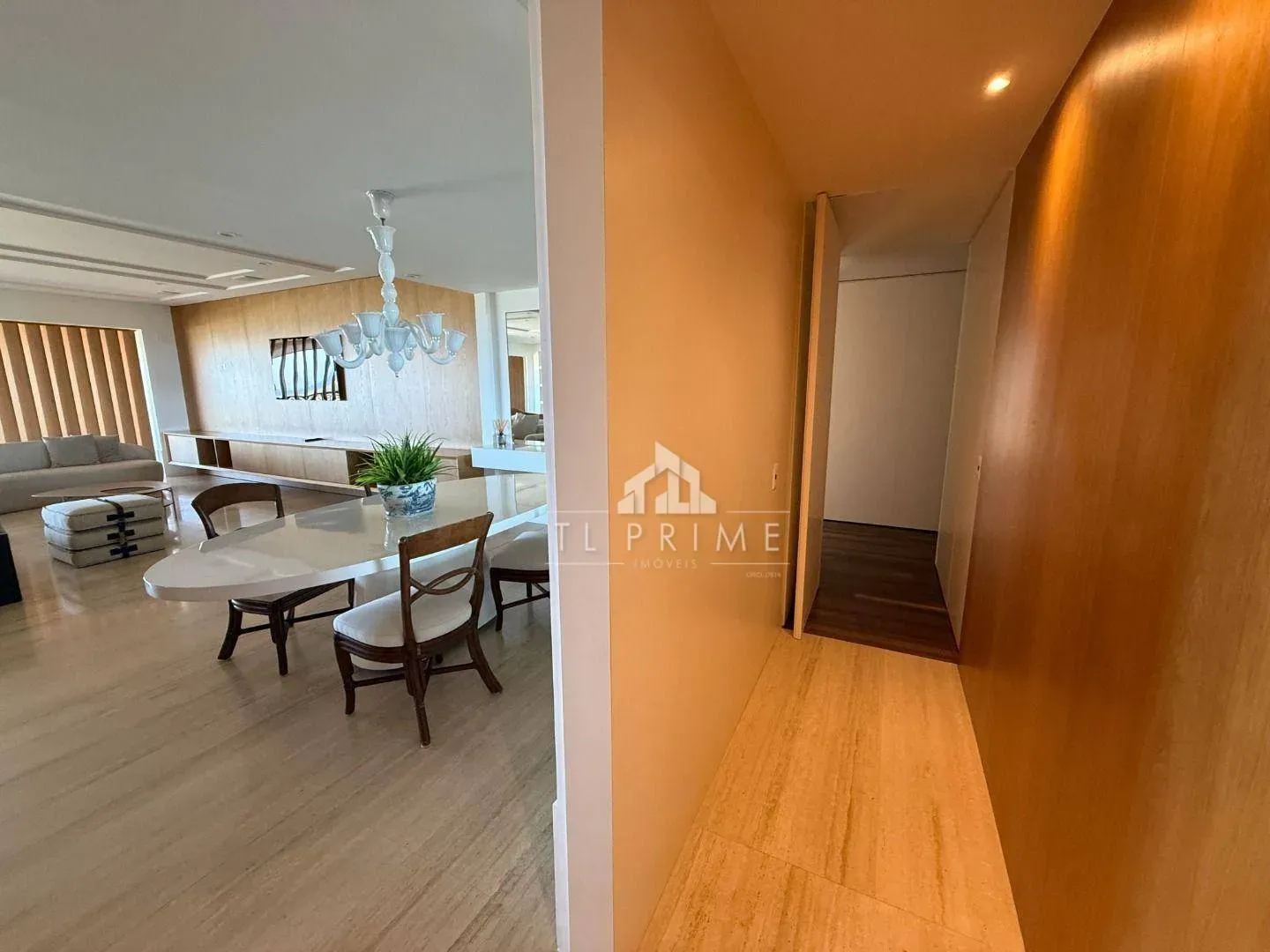 4-suite apartment with 555 m² and 5 parking spaces — photo 41