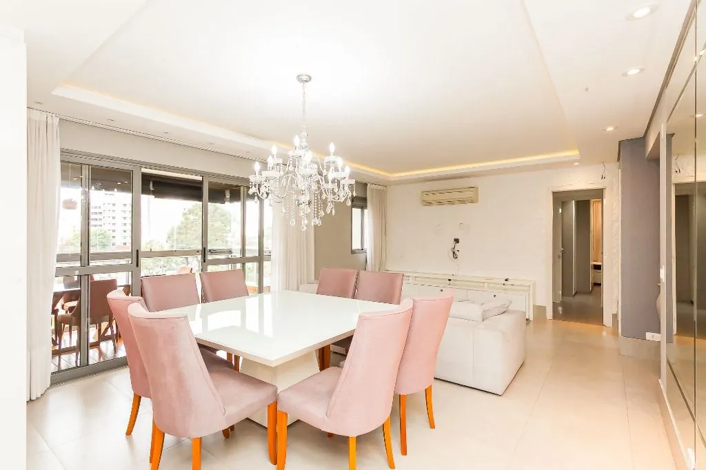 Apartamento de alquiler con 3 suites y 4 baños
