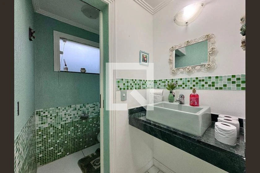 Furnished house with a closed kitchen and 4 en-suites — photo 35