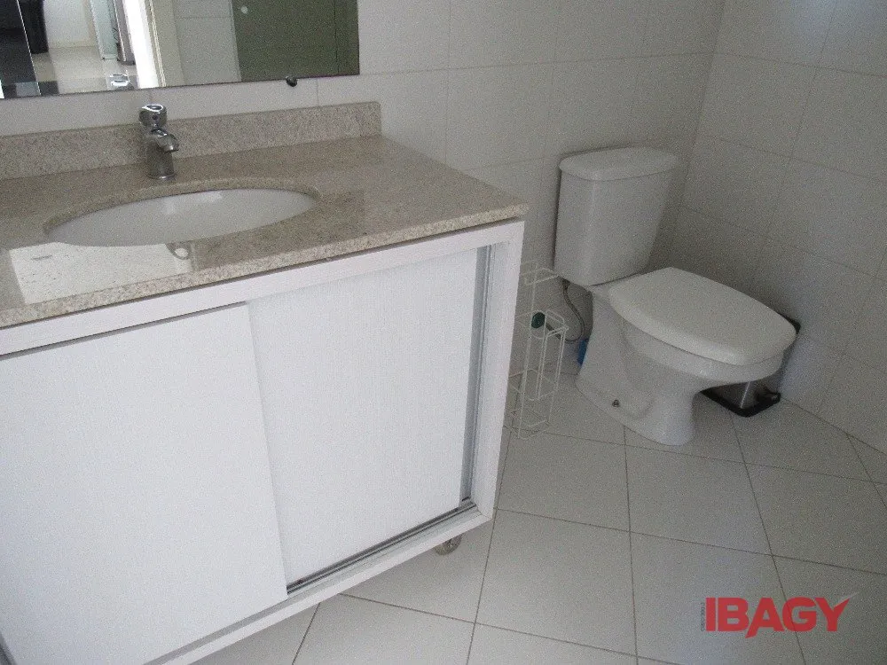 Квартира с 2 спальнями, 1 с ванной, и 2 парковочными местами — photo 7