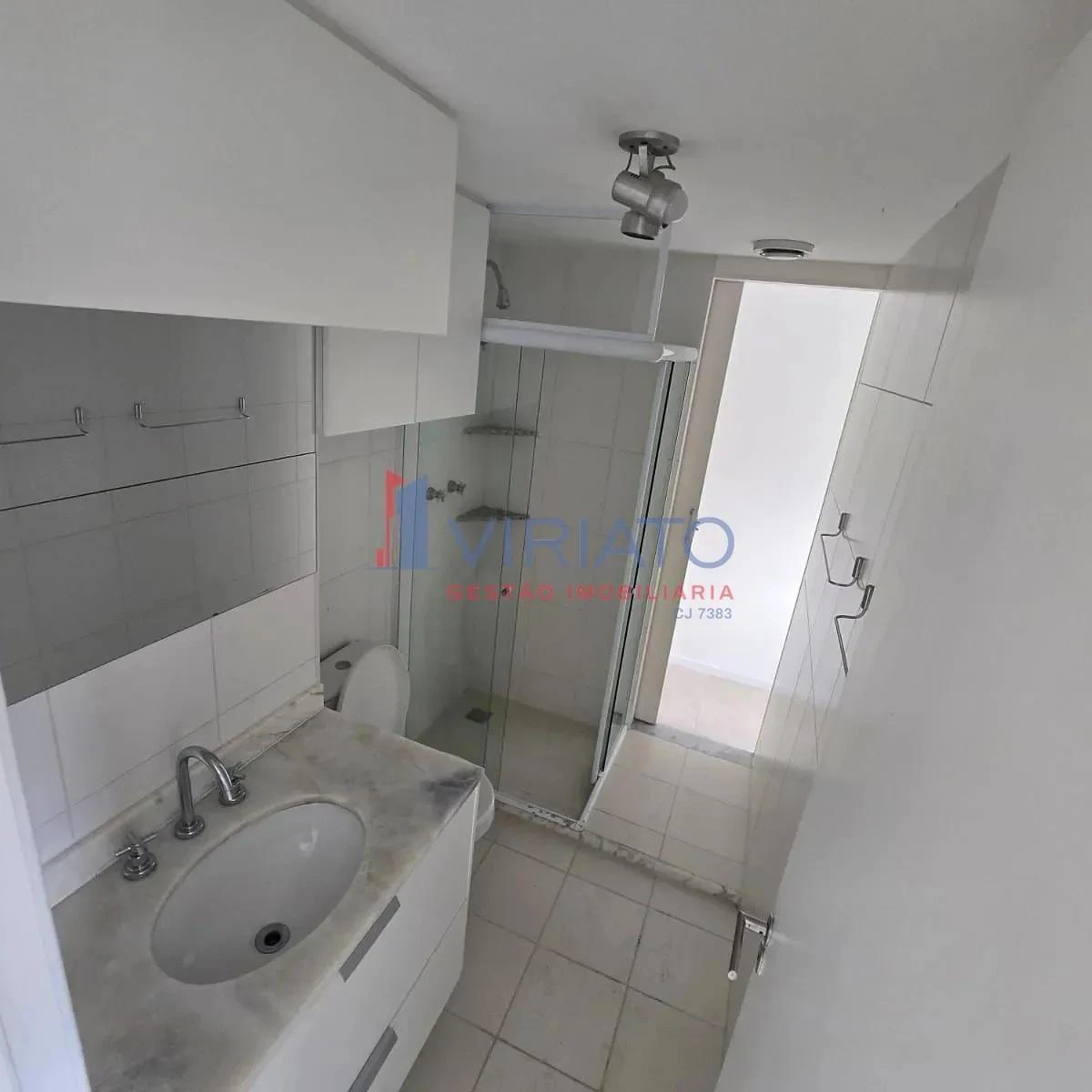 Apartment with 5 bedrooms and 2 bathrooms plus a balcony — photo 26