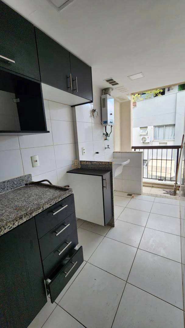 Unfurnished apartment with 3 bedrooms and 2 bathrooms — photo 6