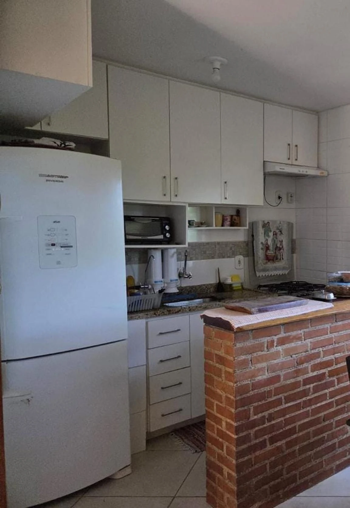 Furnished 1-bedroom house with 2 bathrooms and parking — photo 8